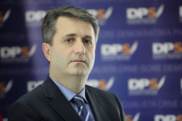 Стоп уговореним браковима: Почела кампања Деца су деца с циљем да се заштите млади којима су угрожена основна људска права